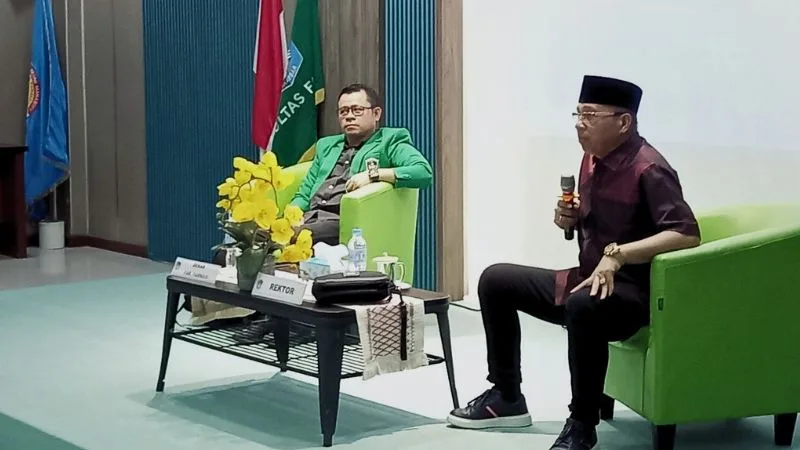 Perspektif Hukum dalam Praktik Kefarmasian: Kuliah Menarik dari Rektor UMI