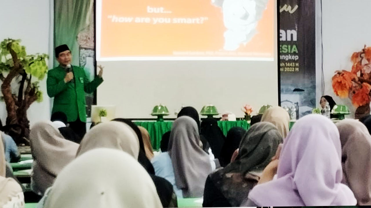 Mahasiswa Apoteker UMI Dukung Smart University Melalui Pencerahan Qalbu
