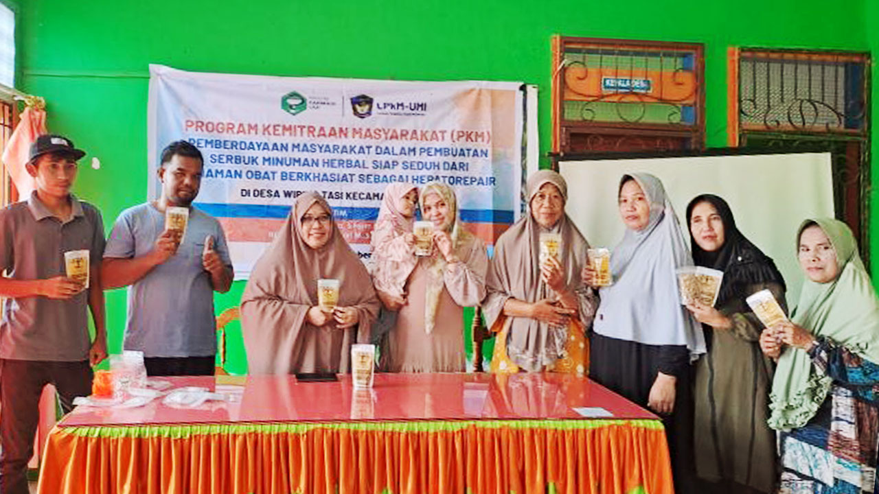 Dosen Farmasi UMI Mengedukasi Masyarakat Pemanfaatan Tanaman Herbal