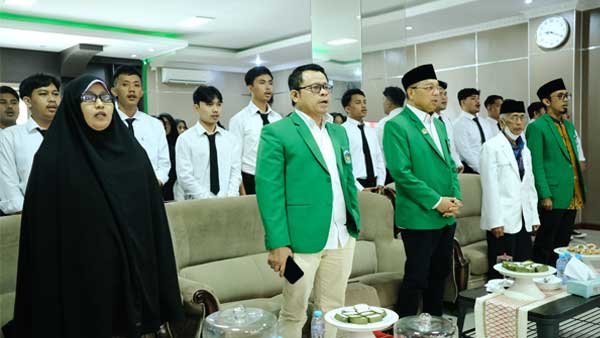 Fakultas Farmasi UMI Gelar Studium Generale Untuk Sambut Mahasiswa Baru Angkatan XVII